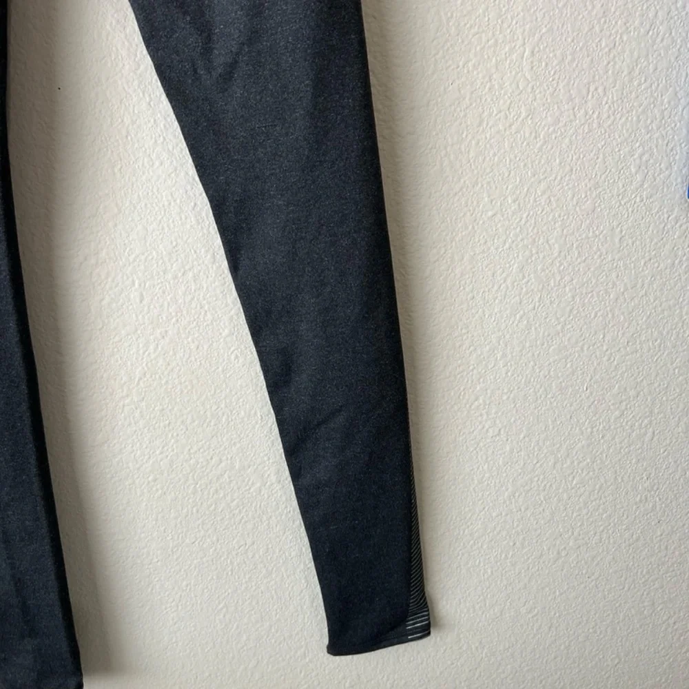 Leggings Long Gray Merle White Stripe Accent on Hips Pocket by Fabletics Size XS - Picture 10 of 13